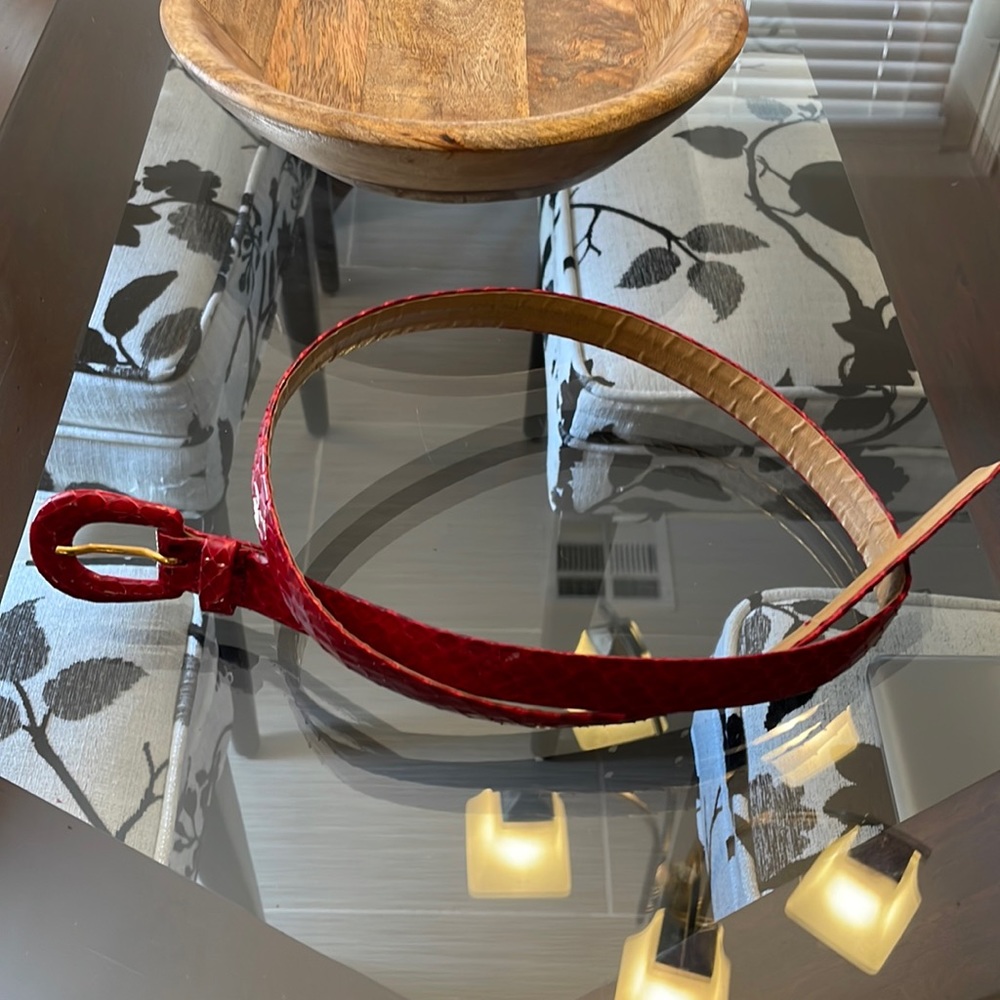 Red Anne Klein vintage snakeskin belt
